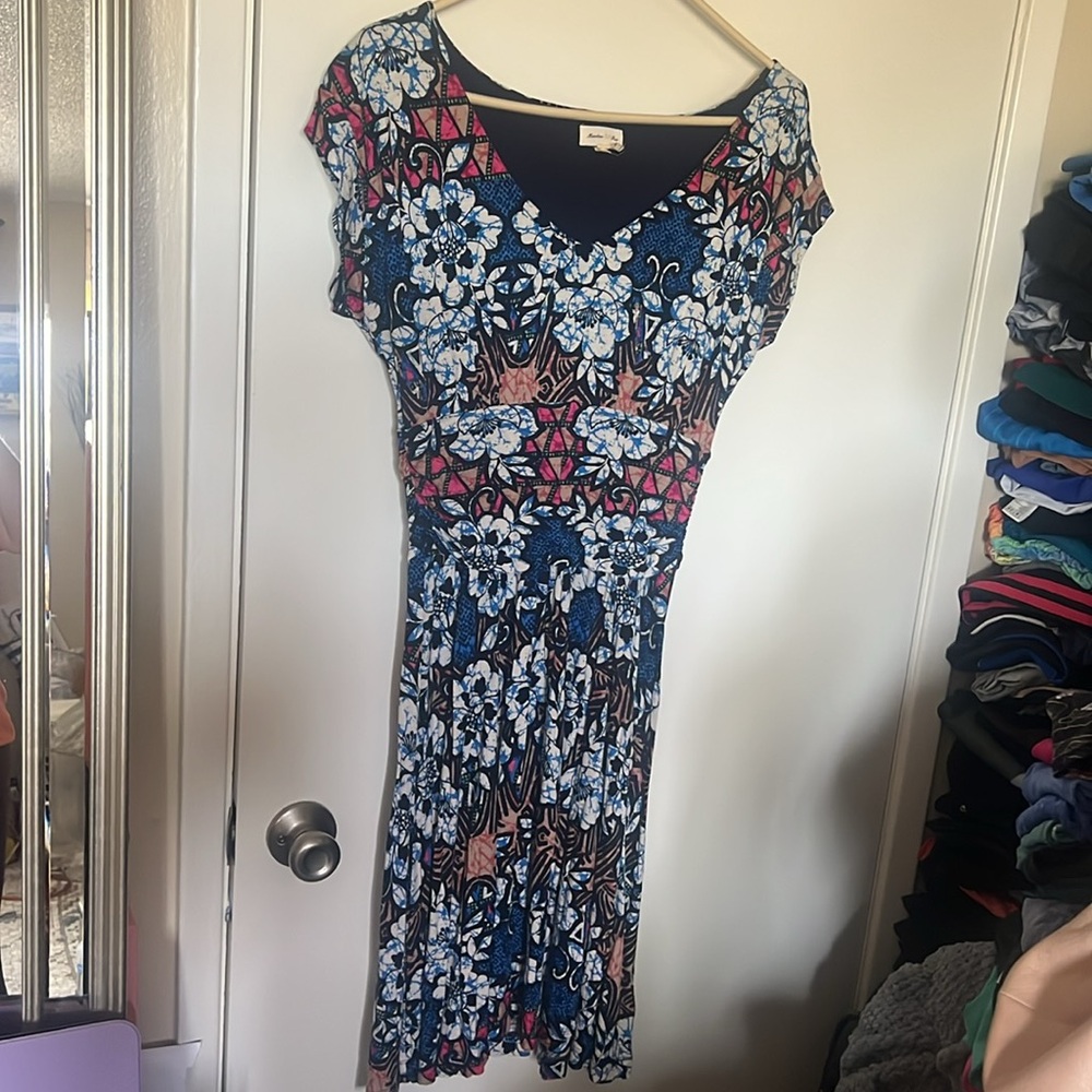 Meadow Rue batik Navy Floral Top - M